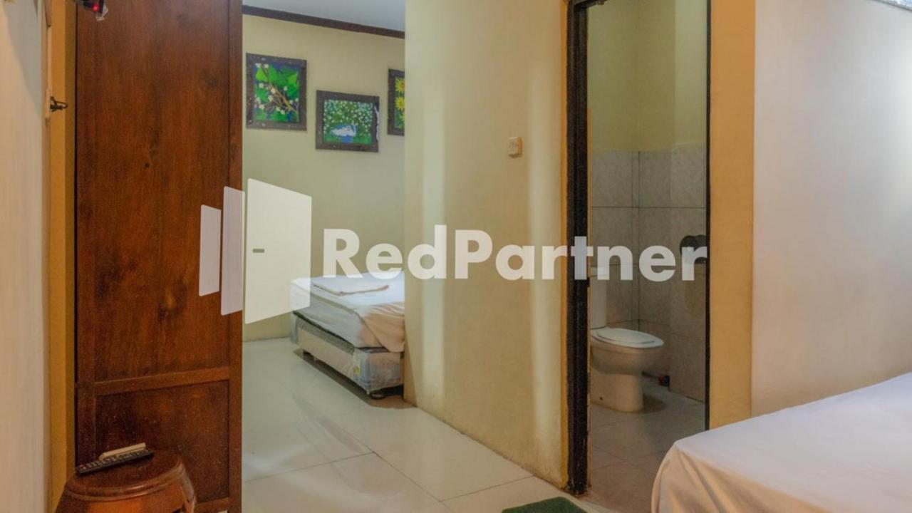 Vandhela Homestay Syariah Mitra Reddoorz 수라바야 외부 사진
