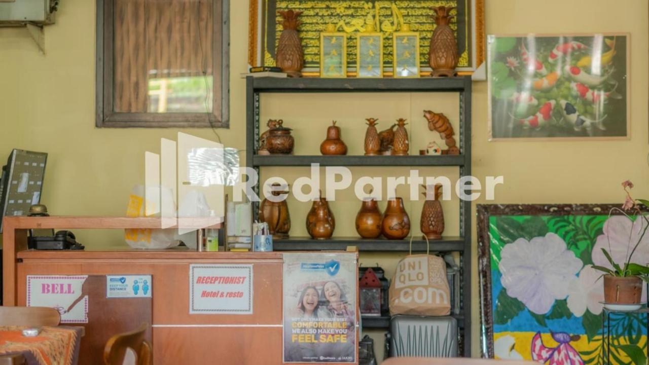 Vandhela Homestay Syariah Mitra Reddoorz 수라바야 외부 사진
