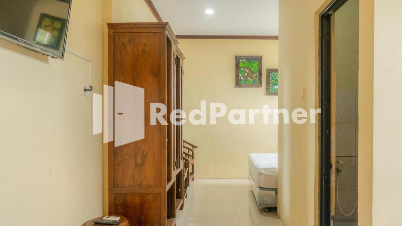 Vandhela Homestay Syariah Mitra Reddoorz 수라바야 외부 사진