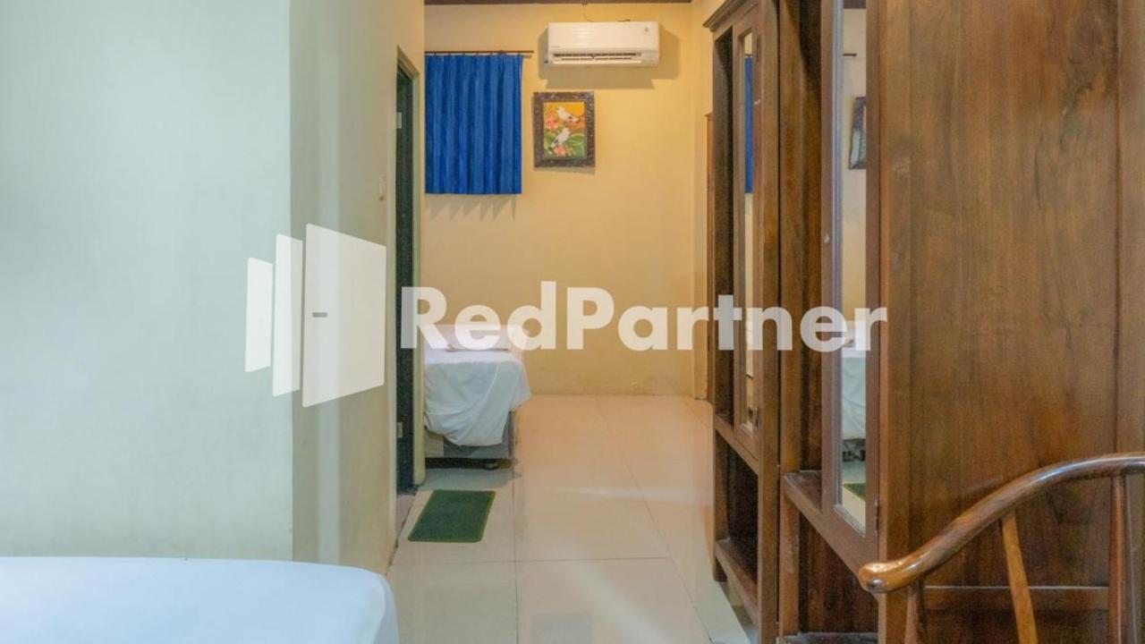 Vandhela Homestay Syariah Mitra Reddoorz 수라바야 외부 사진